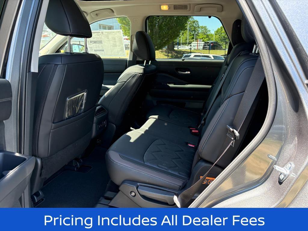 new 2026 Nissan Pathfinder car, priced at $52,738