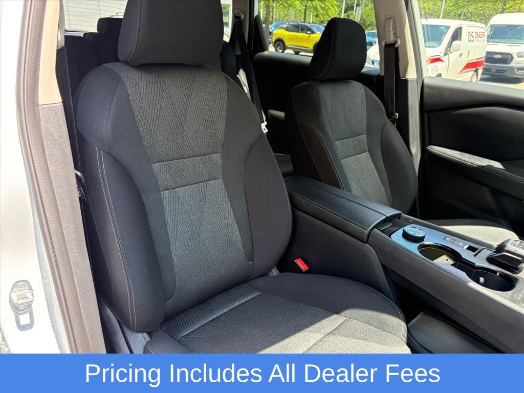 used 2025 Nissan Rogue car, priced at $25,004