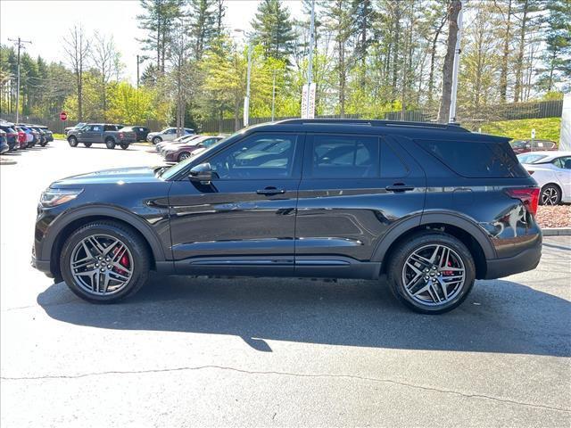 used 2025 Ford Explorer car, priced at $50,712