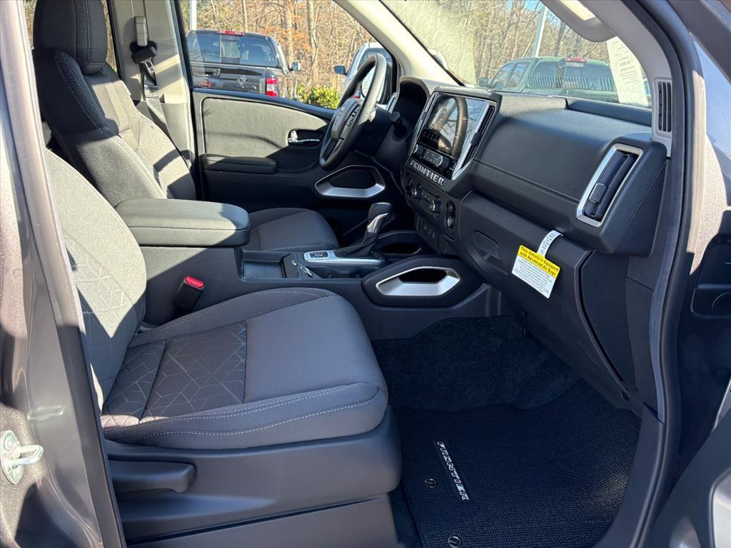 new 2026 Nissan Frontier car, priced at $40,252