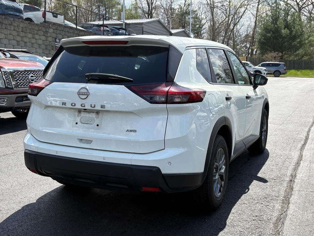 used 2024 Nissan Rogue car, priced at $19,384