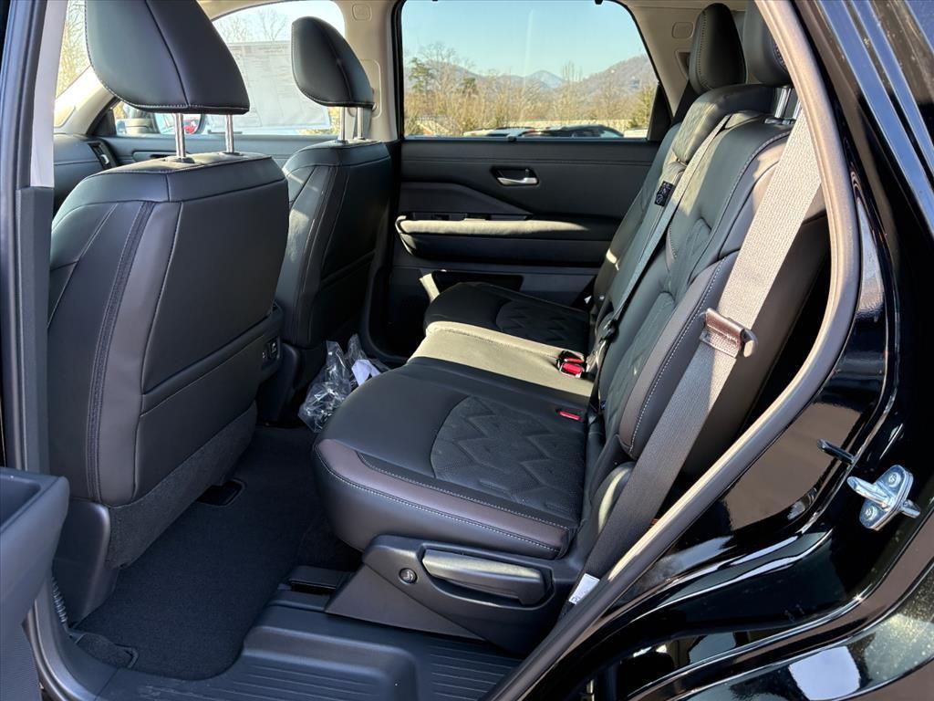 new 2026 Nissan Pathfinder car, priced at $52,390