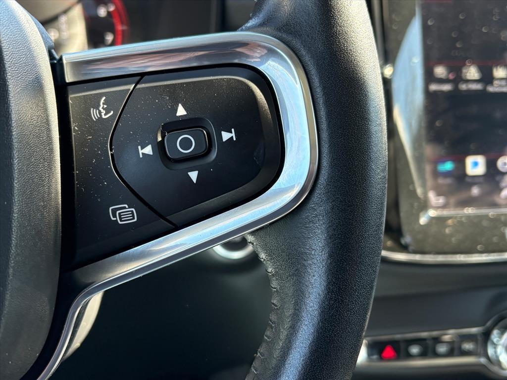 used 2020 Volvo XC40 car, priced at $19,347