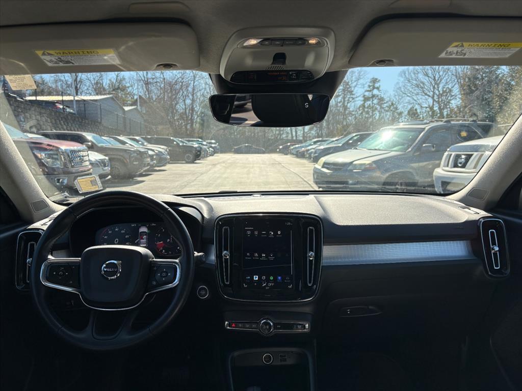 used 2020 Volvo XC40 car, priced at $19,347