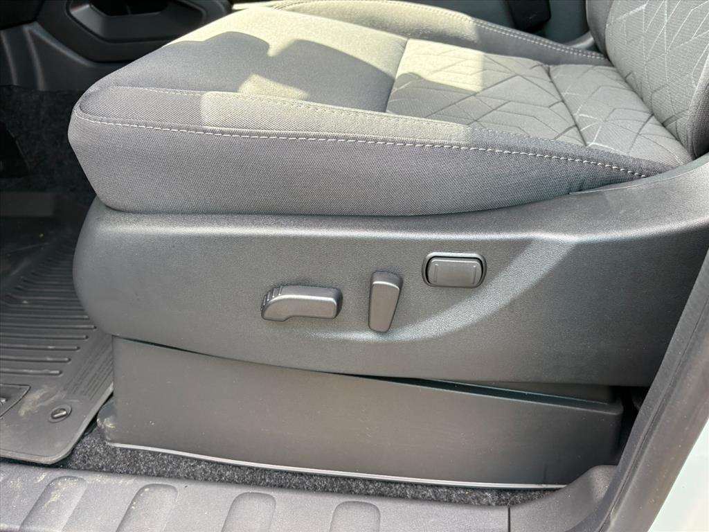 new 2026 Nissan Frontier car, priced at $40,595