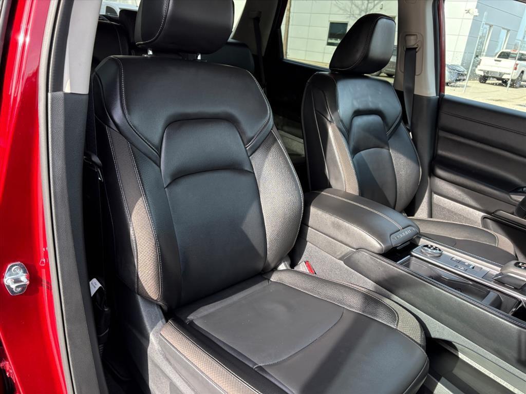 used 2025 Nissan Pathfinder car, priced at $35,997