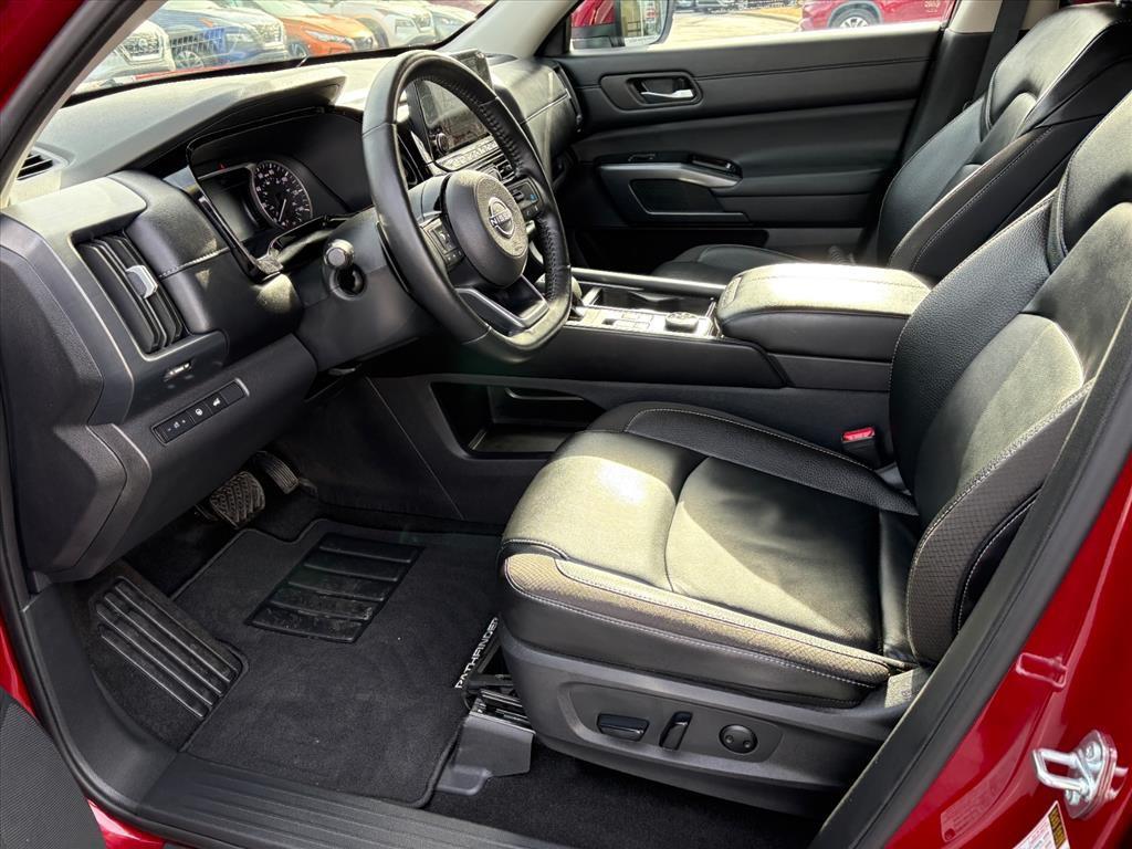 used 2025 Nissan Pathfinder car, priced at $35,997
