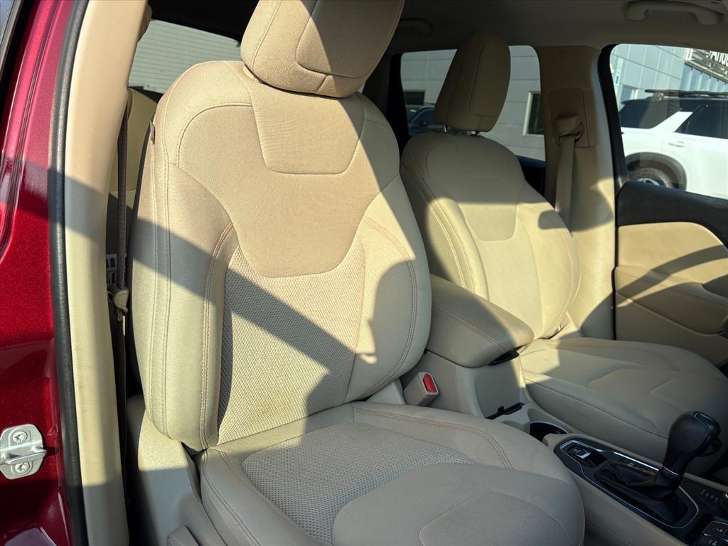 used 2019 Jeep Cherokee car, priced at $16,604