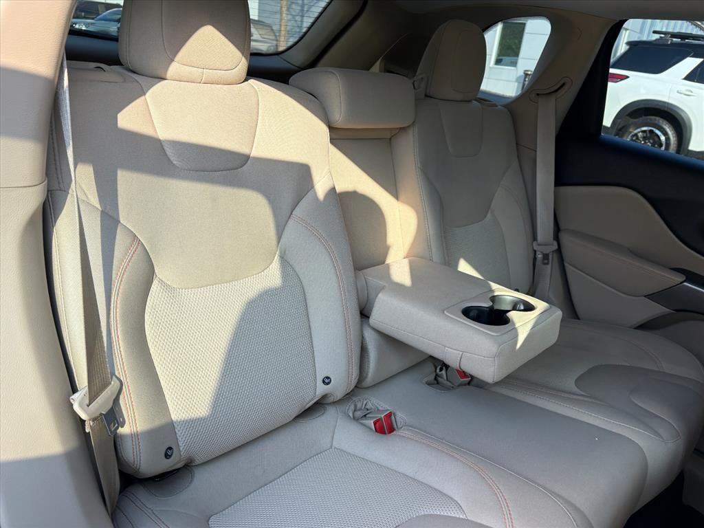 used 2019 Jeep Cherokee car, priced at $16,604