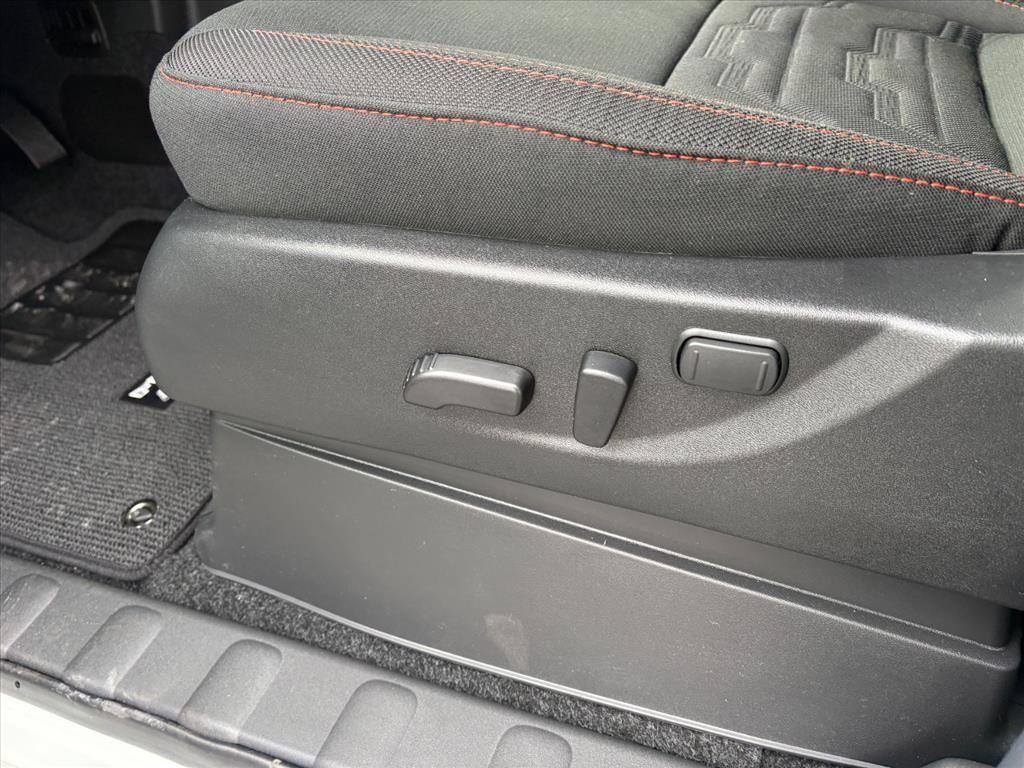 new 2026 Nissan Frontier car, priced at $43,117