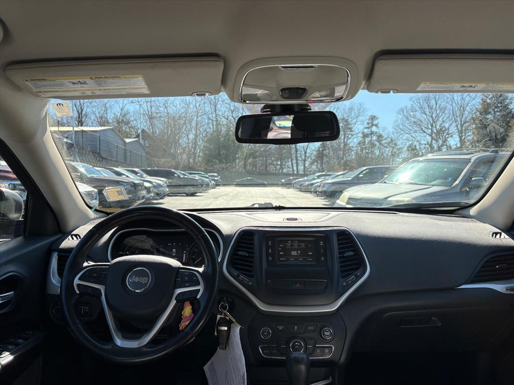 used 2014 Jeep Cherokee car, priced at $9,995