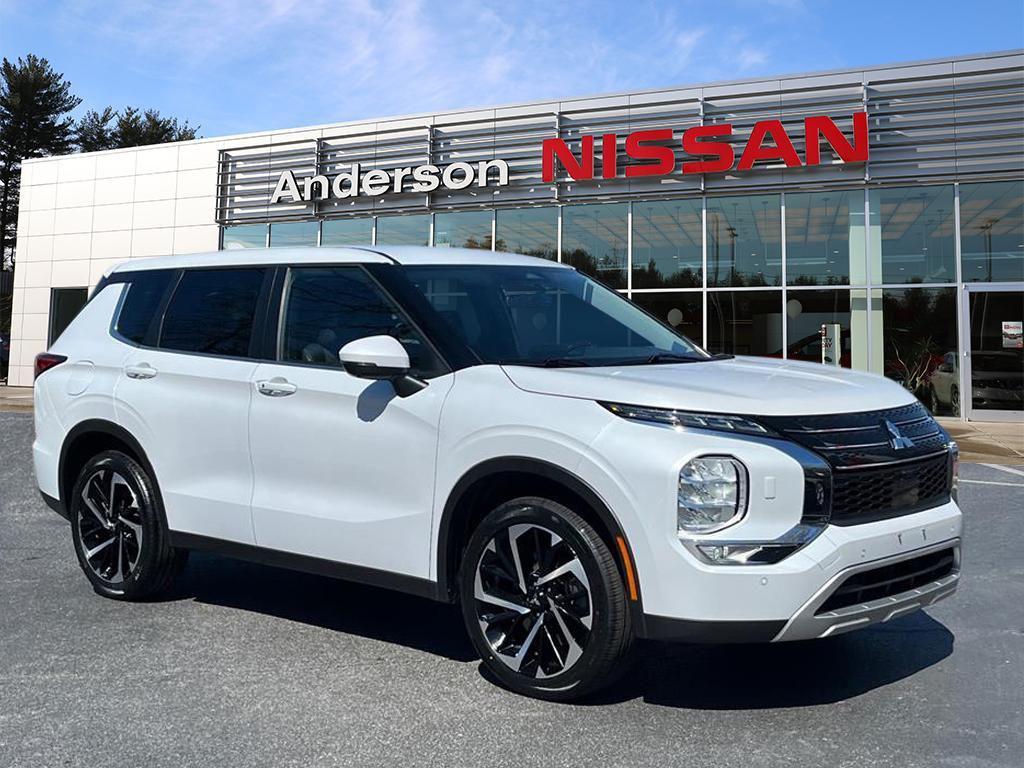 used 2024 Mitsubishi Outlander car, priced at $22,664