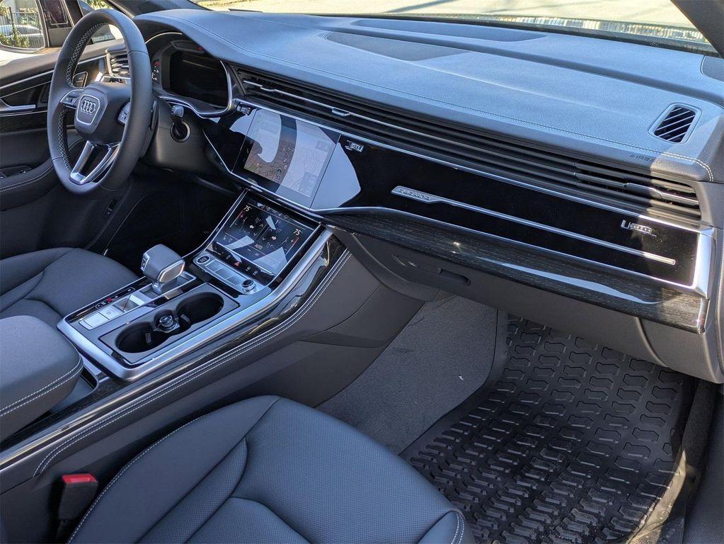 new 2026 Audi Q7 car, priced at $78,295