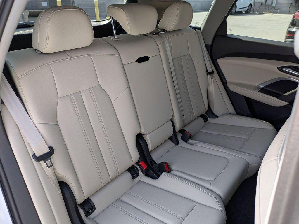 new 2025 Audi Q5 car, priced at $53,994