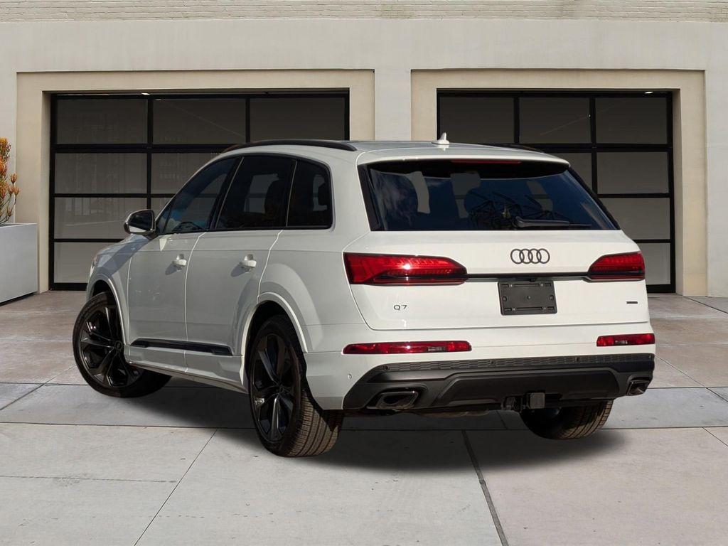 new 2026 Audi Q7 car, priced at $78,255