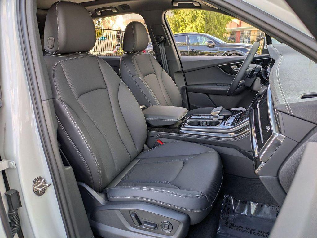new 2026 Audi Q7 car, priced at $78,255
