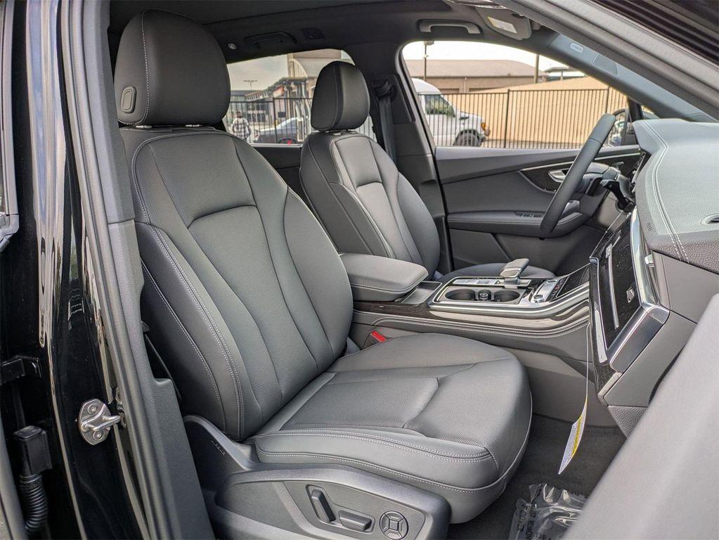 new 2026 Audi Q7 car, priced at $78,220