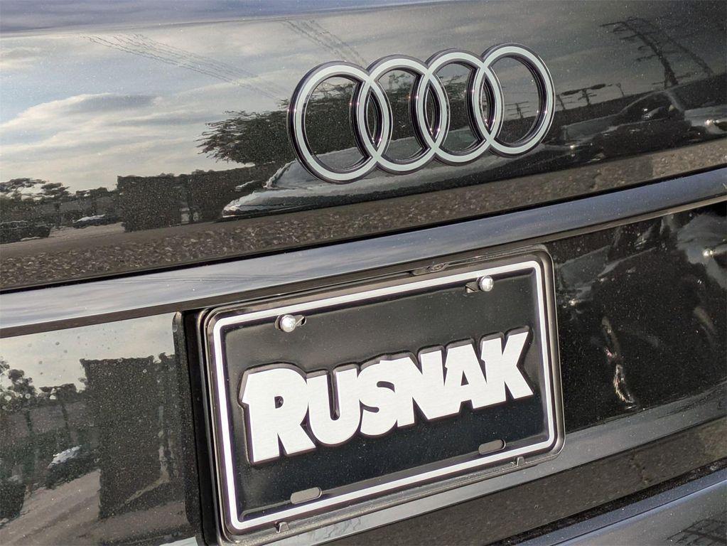 new 2026 Audi Q7 car, priced at $78,220