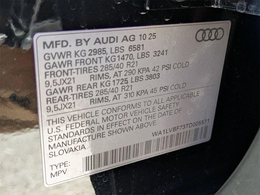 new 2026 Audi Q7 car, priced at $78,595