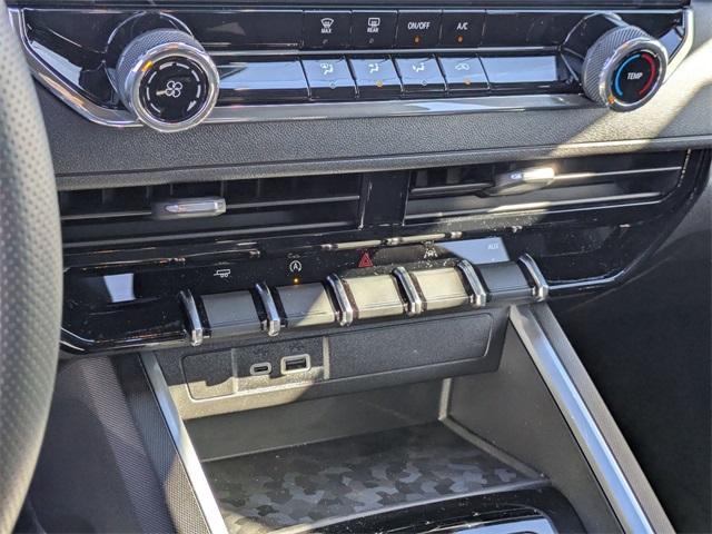 new 2026 Chevrolet Colorado car, priced at $33,590