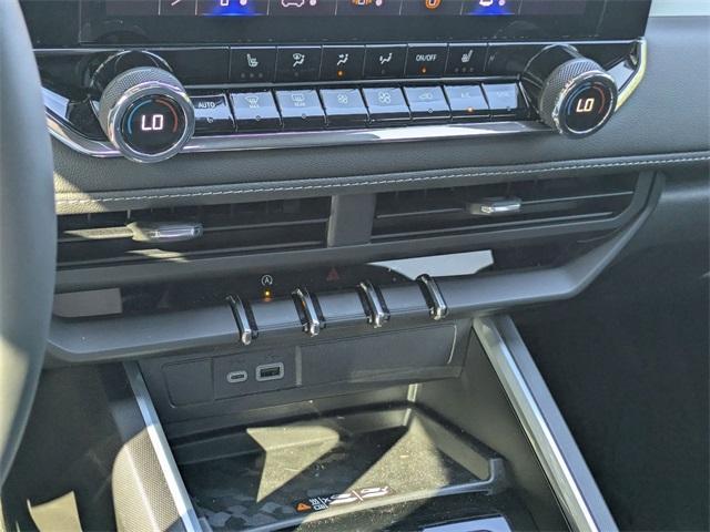 new 2025 Chevrolet Colorado car, priced at $40,185