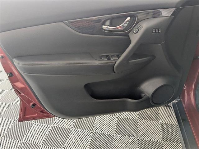 used 2018 Nissan Rogue car, priced at $14,812