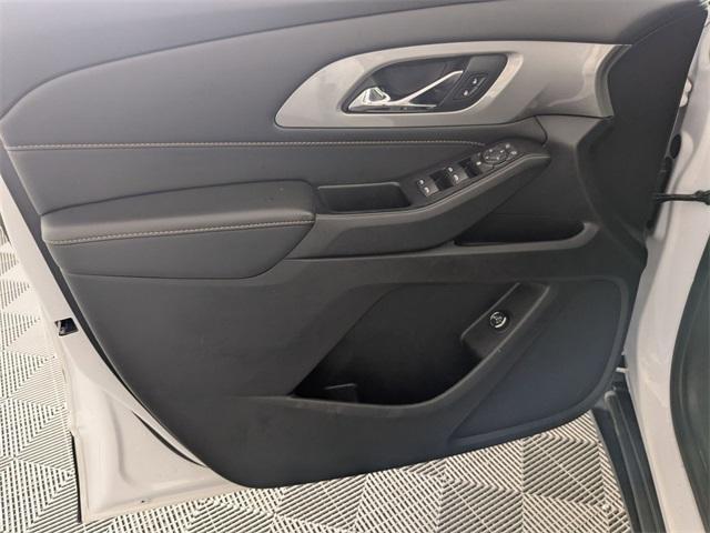 used 2020 Chevrolet Traverse car, priced at $21,996