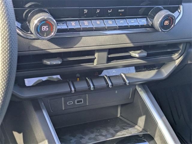 new 2025 Chevrolet Colorado car, priced at $40,610