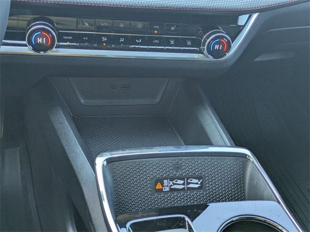 new 2026 Chevrolet Equinox car, priced at $33,201