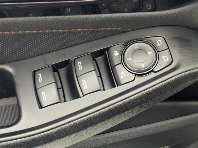 used 2023 Chevrolet Traverse car, priced at $33,500