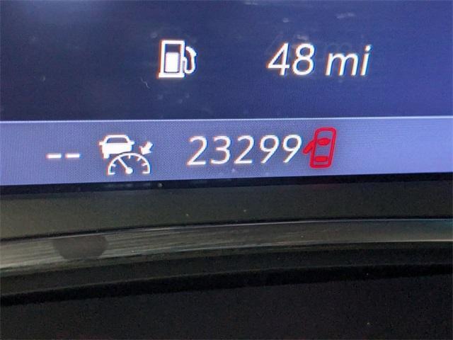 used 2023 Chevrolet Traverse car, priced at $33,500