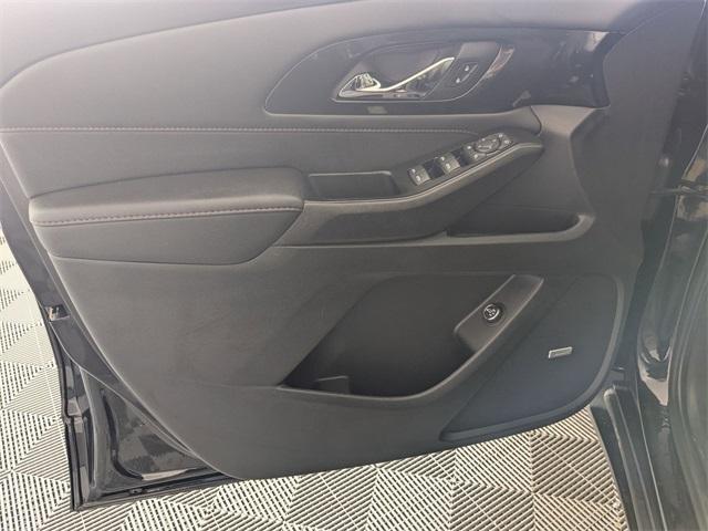 used 2023 Chevrolet Traverse car, priced at $33,500