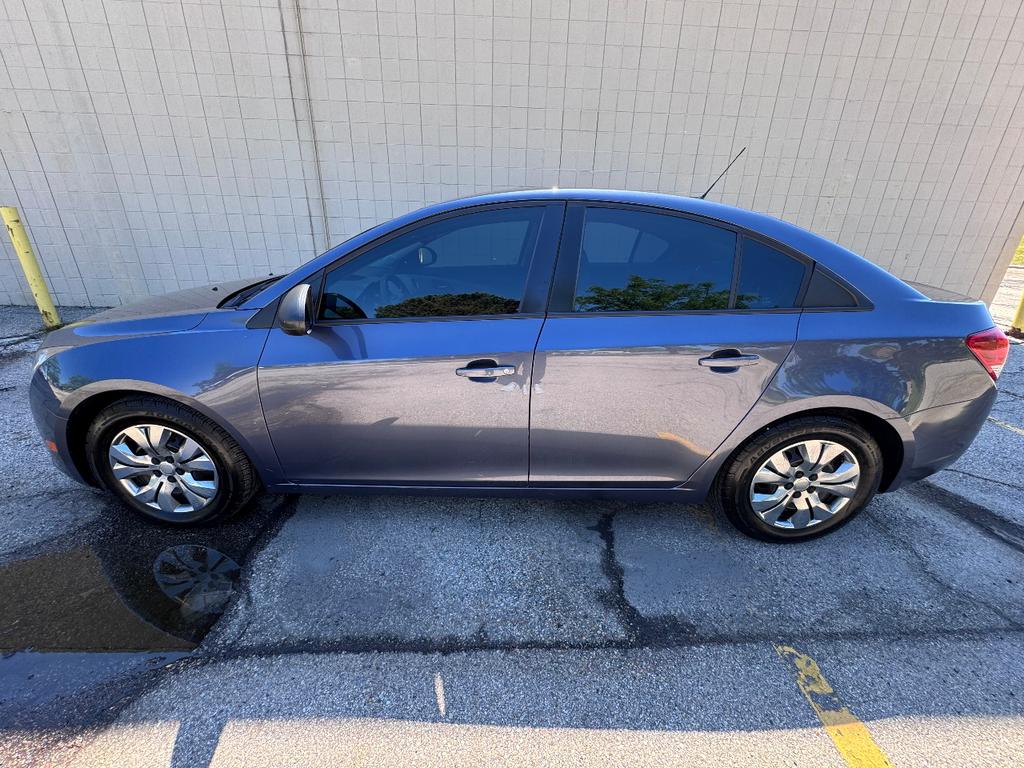 used 2014 Chevrolet Cruze car, priced at $5,999