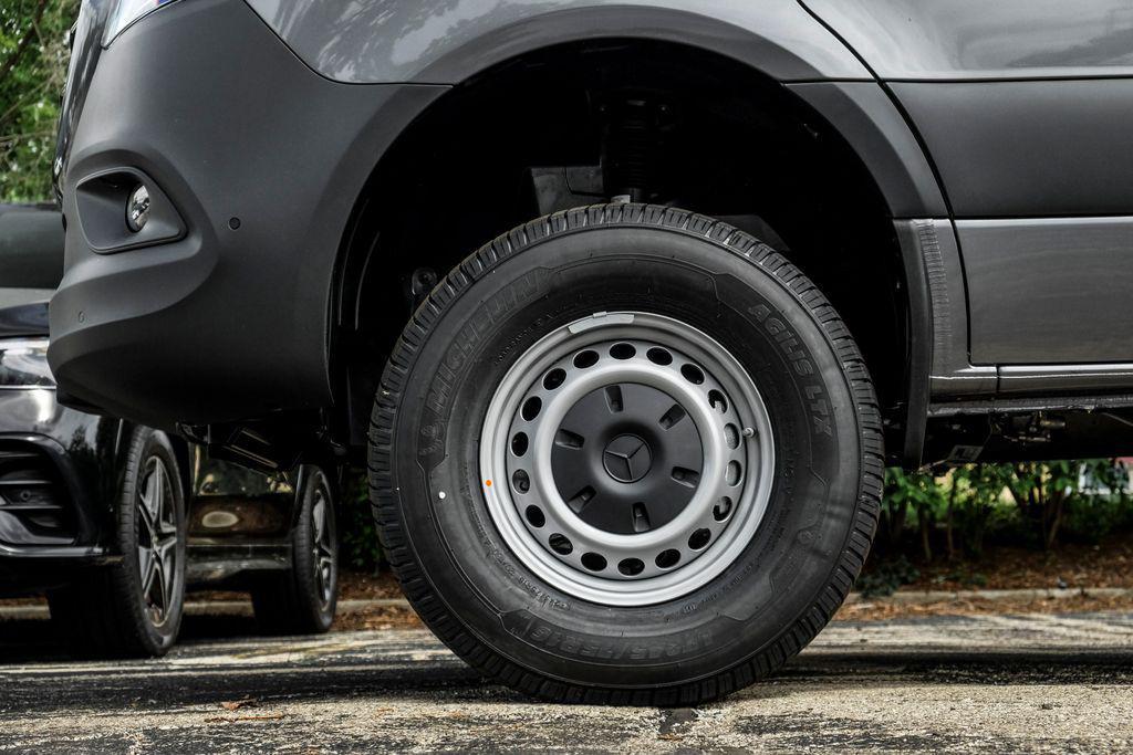 new 2026 Mercedes-Benz Sprinter 2500 car, priced at $88,378