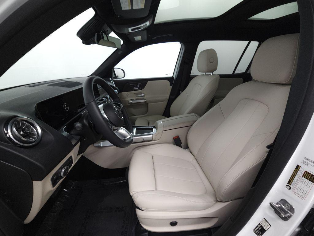 used 2026 Mercedes-Benz GLB 250 car, priced at $47,176