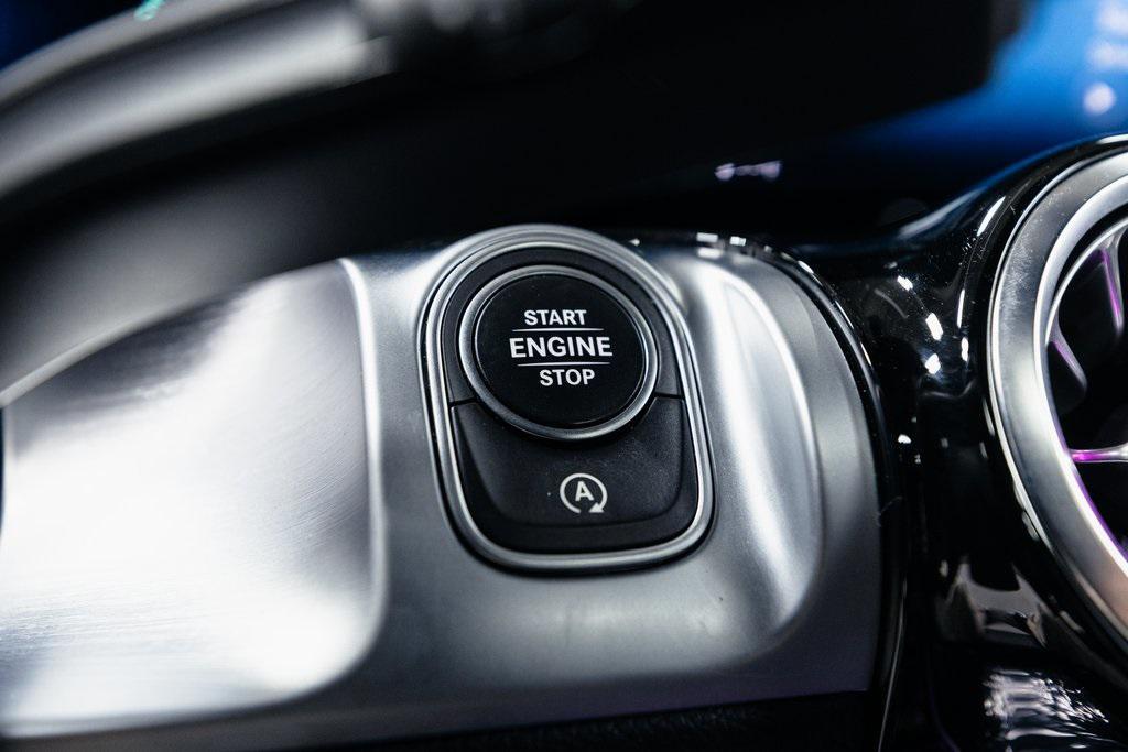 used 2022 Mercedes-Benz GLB 250 car, priced at $33,999