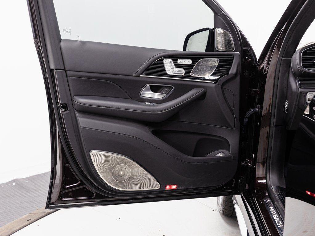 used 2024 Mercedes-Benz Maybach GLS 600 car, priced at $137,999