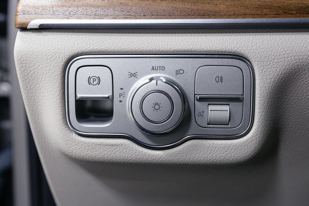 used 2023 Mercedes-Benz GLE 350 car, priced at $49,899