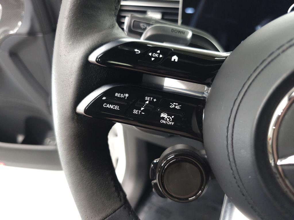 Mercedes-Benz GLS view 11