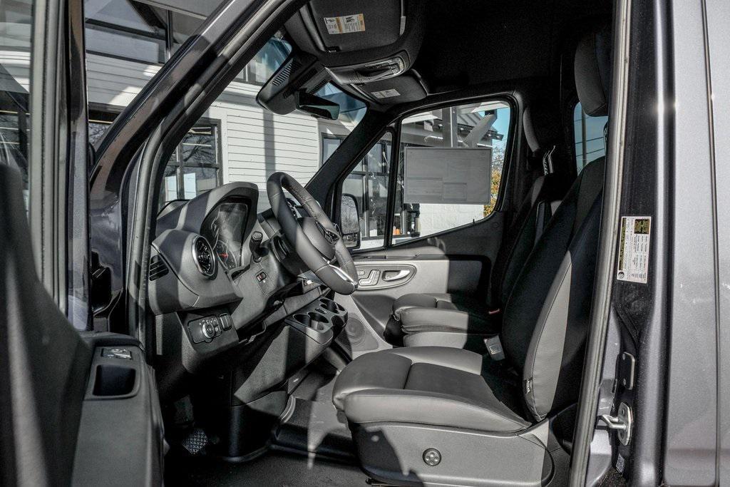 new 2025 Mercedes-Benz Sprinter 2500 car, priced at $67,312