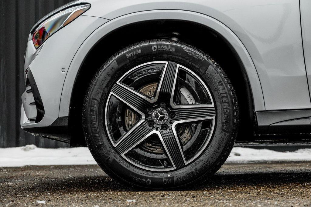 new 2026 Mercedes-Benz GLC 300 car, priced at $68,965