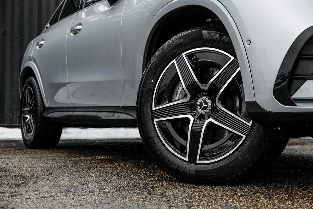new 2026 Mercedes-Benz GLC 300 car, priced at $68,965