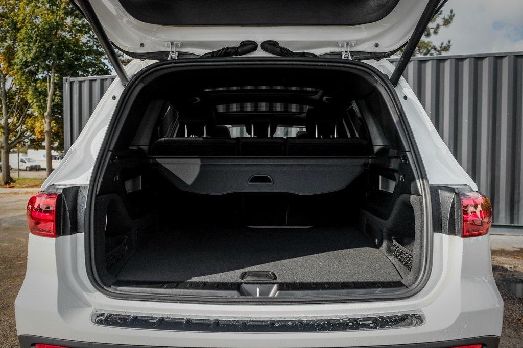 new 2026 Mercedes-Benz GLB 250 car, priced at $52,090