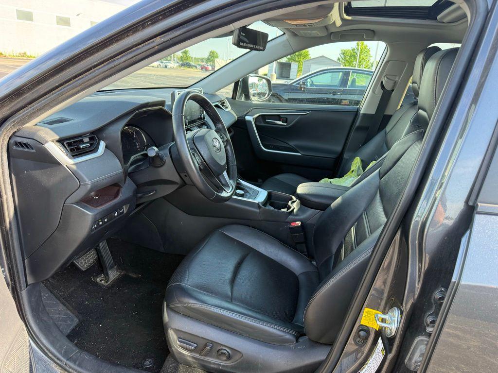 used 2019 Toyota RAV4 car, priced at $27,427