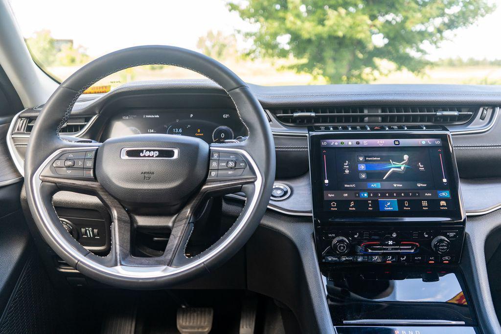 used 2024 Jeep Grand Cherokee car, priced at $33,890