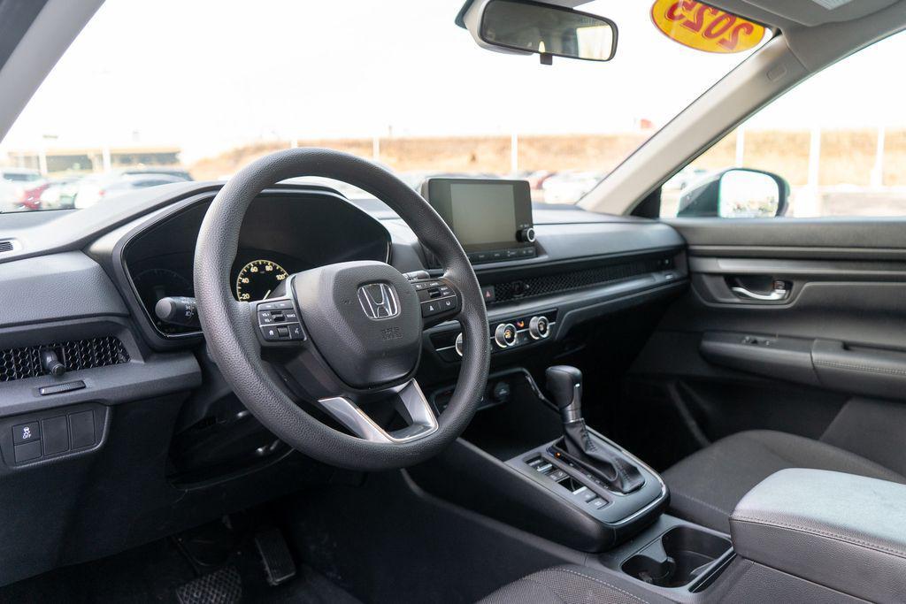 used 2025 Honda CR-V car, priced at $28,990