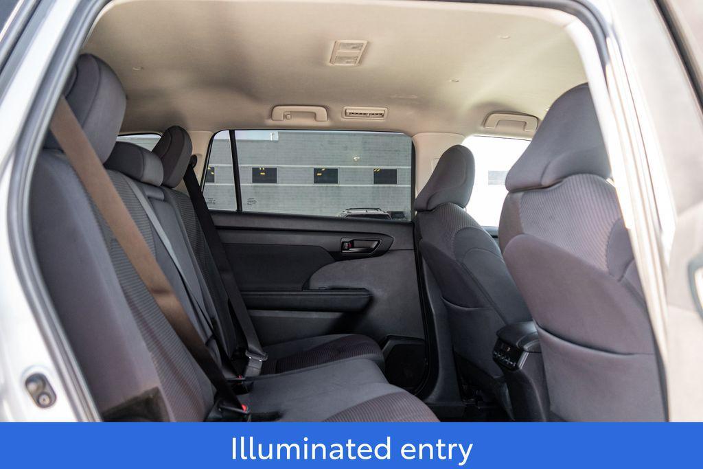 used 2024 Toyota Highlander car, priced at $35,879