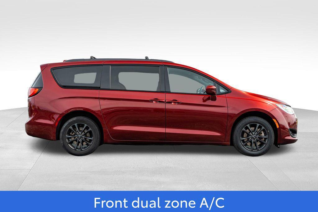 used 2020 Chrysler Pacifica car, priced at $23,197