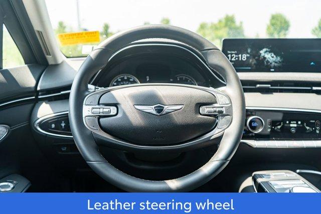 new 2025 Genesis GV70 car