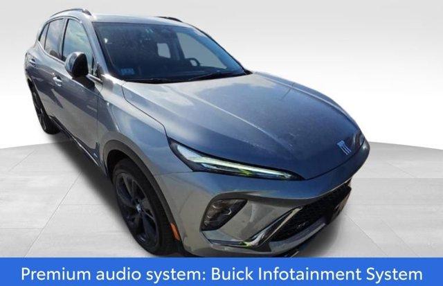 used 2025 Buick Envision car, priced at $28,479